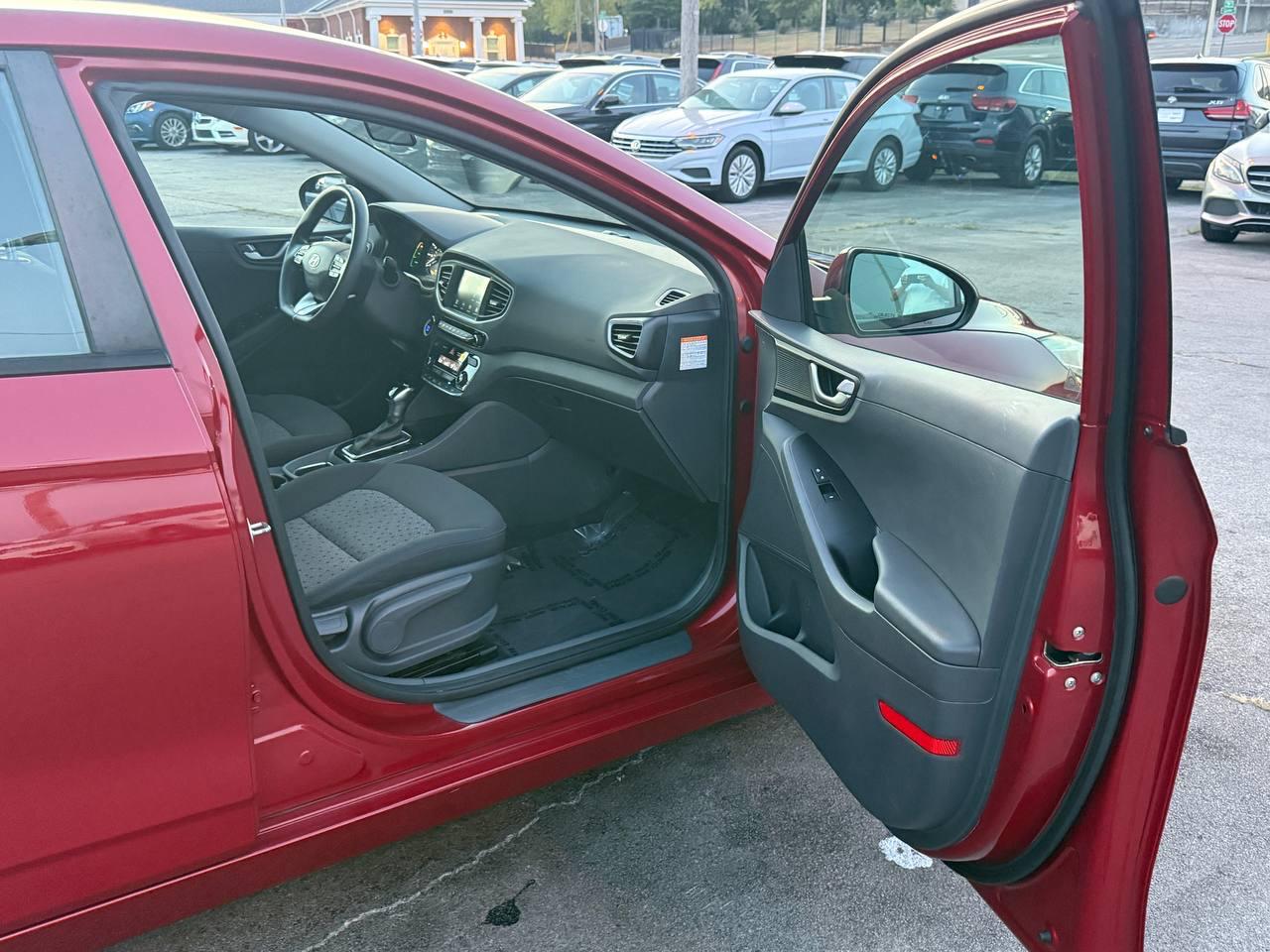 Hyundai Ioniq Hybrid Blue 2019