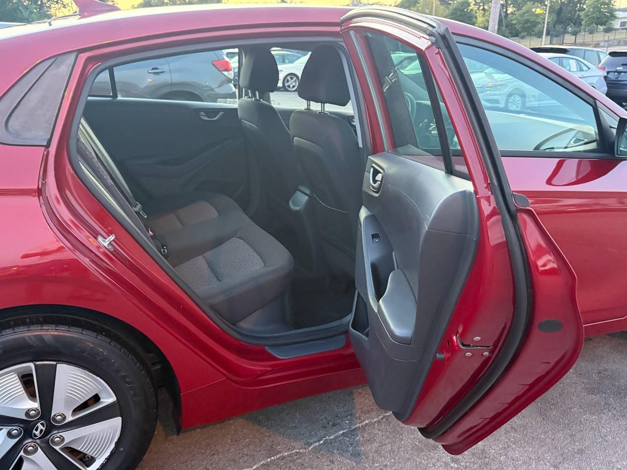 Hyundai Ioniq Hybrid Blue 2019
