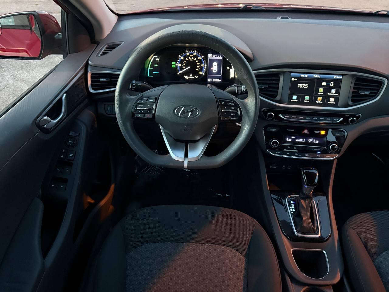 Hyundai Ioniq Hybrid Blue 2019