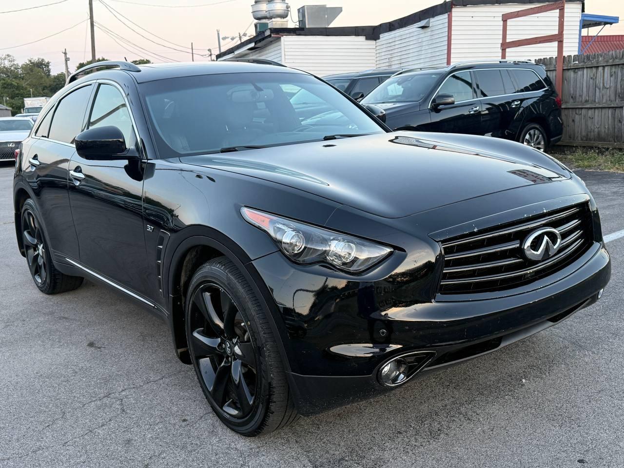 Infiniti QX70 Base 2016