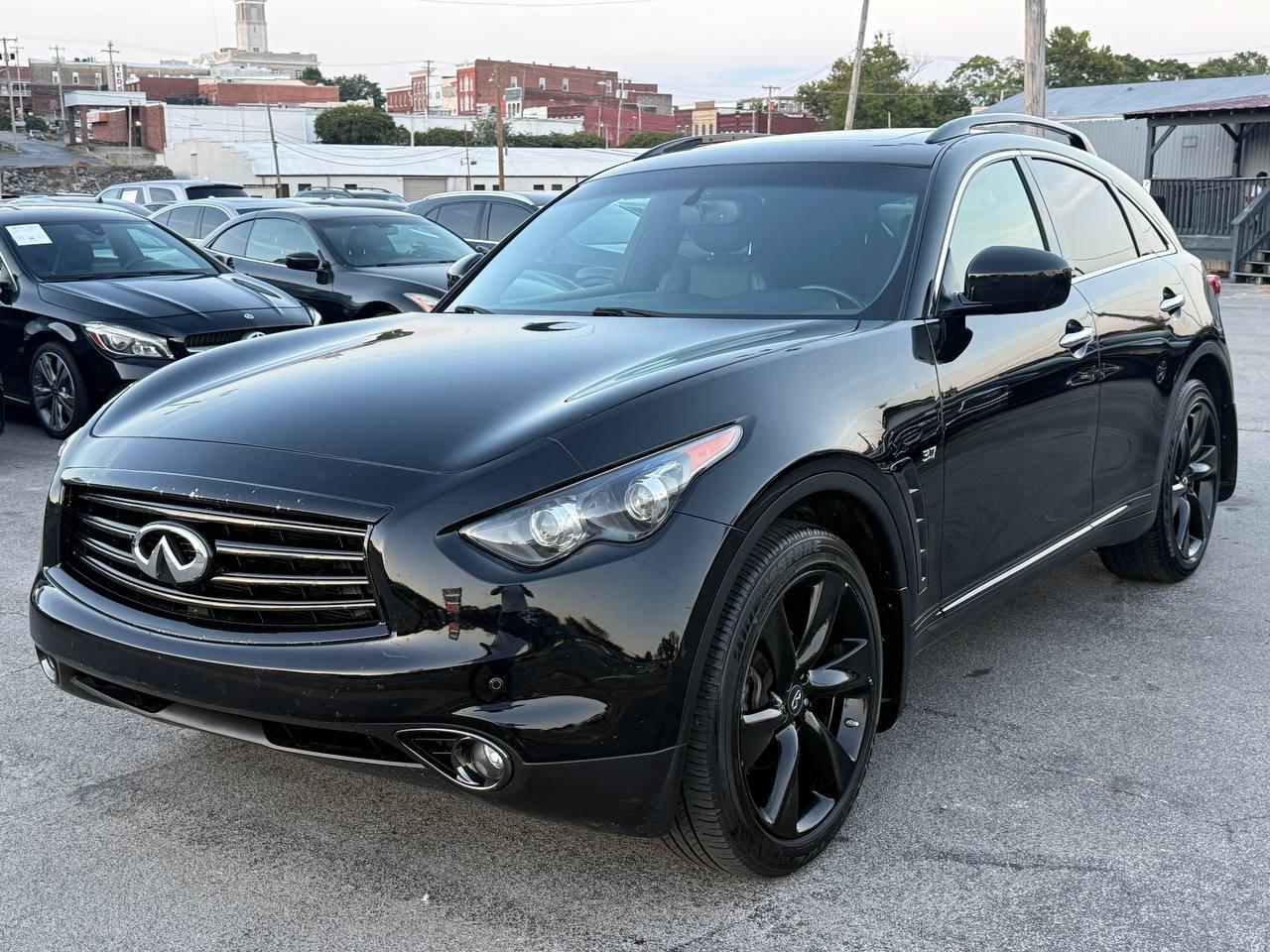 Infiniti QX70 Base 2016