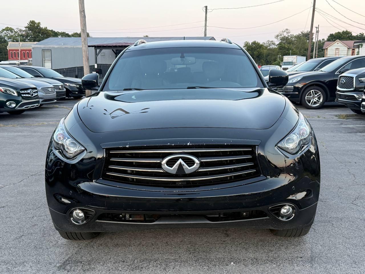 Infiniti QX70 Base 2016