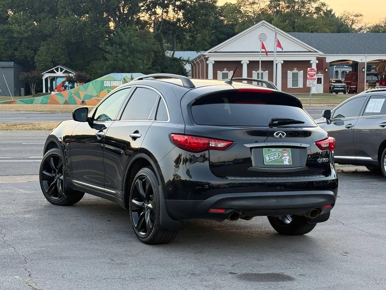 Infiniti QX70 Base 2016