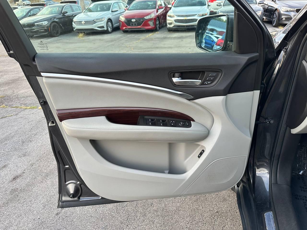 Acura MDX 9-Spd AT 2016