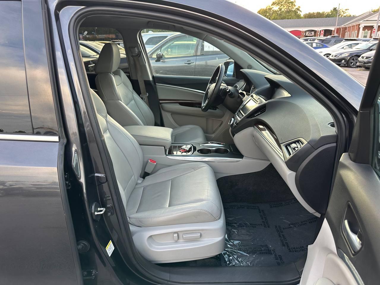 Acura MDX 9-Spd AT 2016