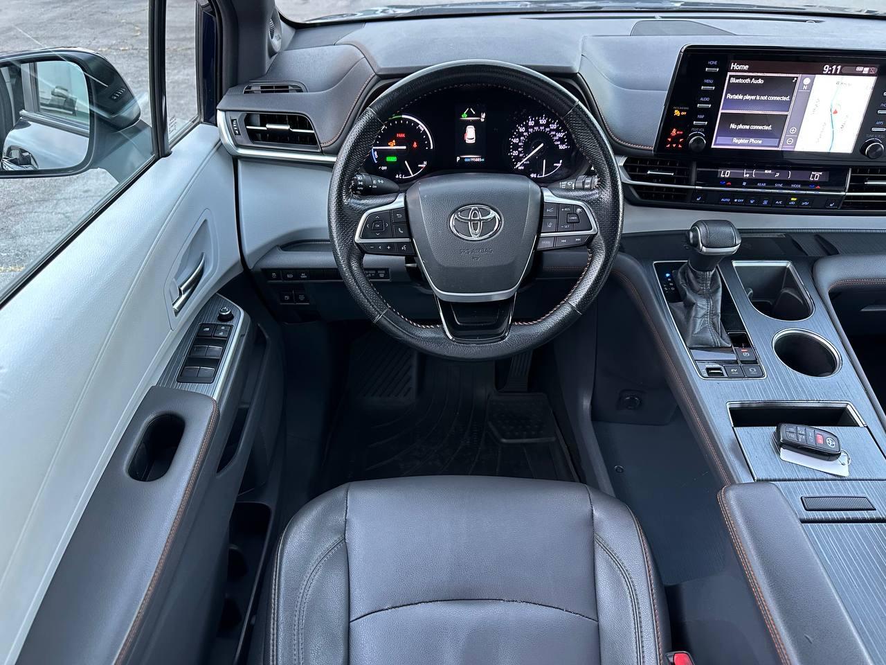 Toyota Sienna XSE 7-Passenger AWD 2021