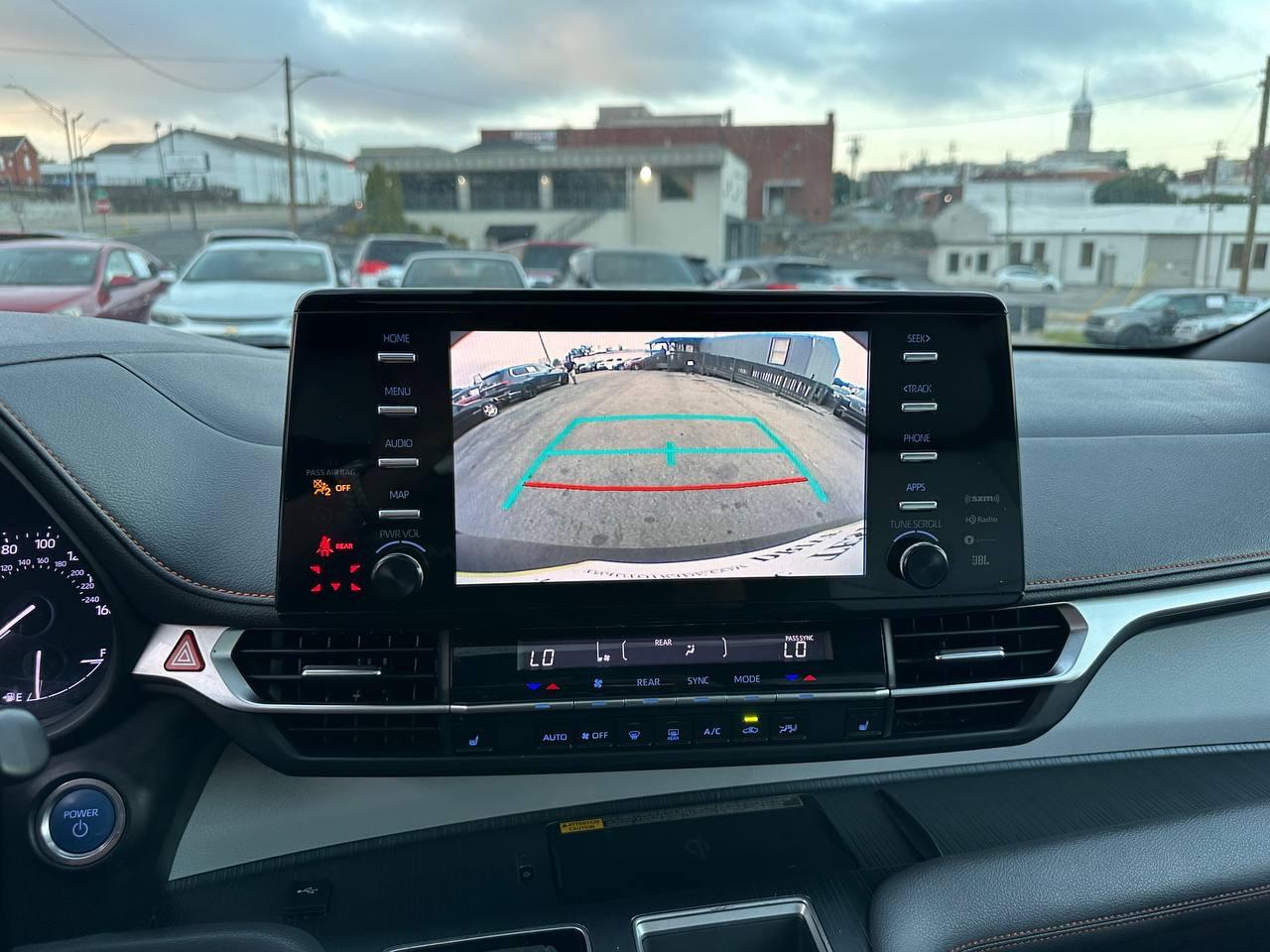 Toyota Sienna XSE 7-Passenger AWD 2021