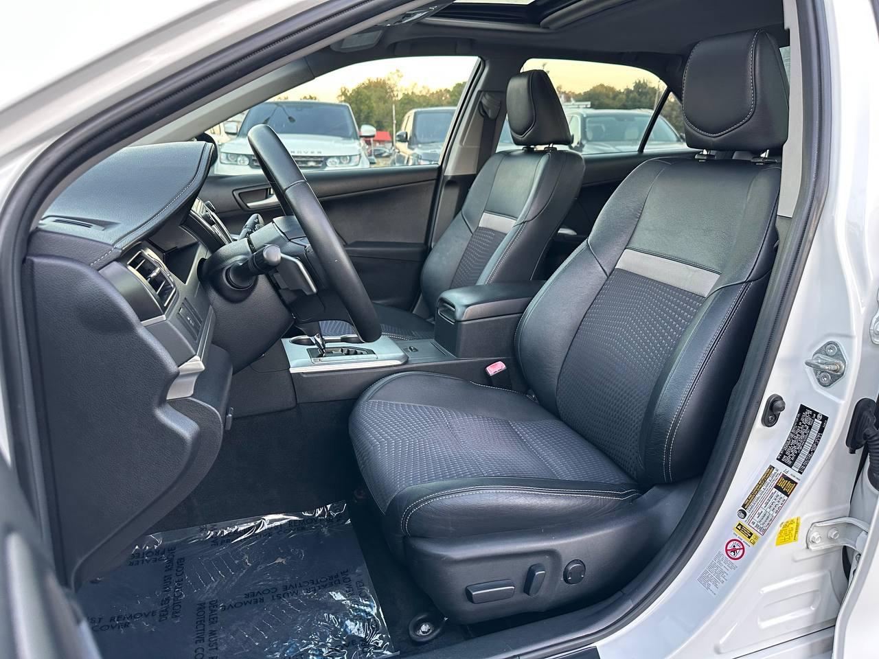 Toyota Camry SE 2012
