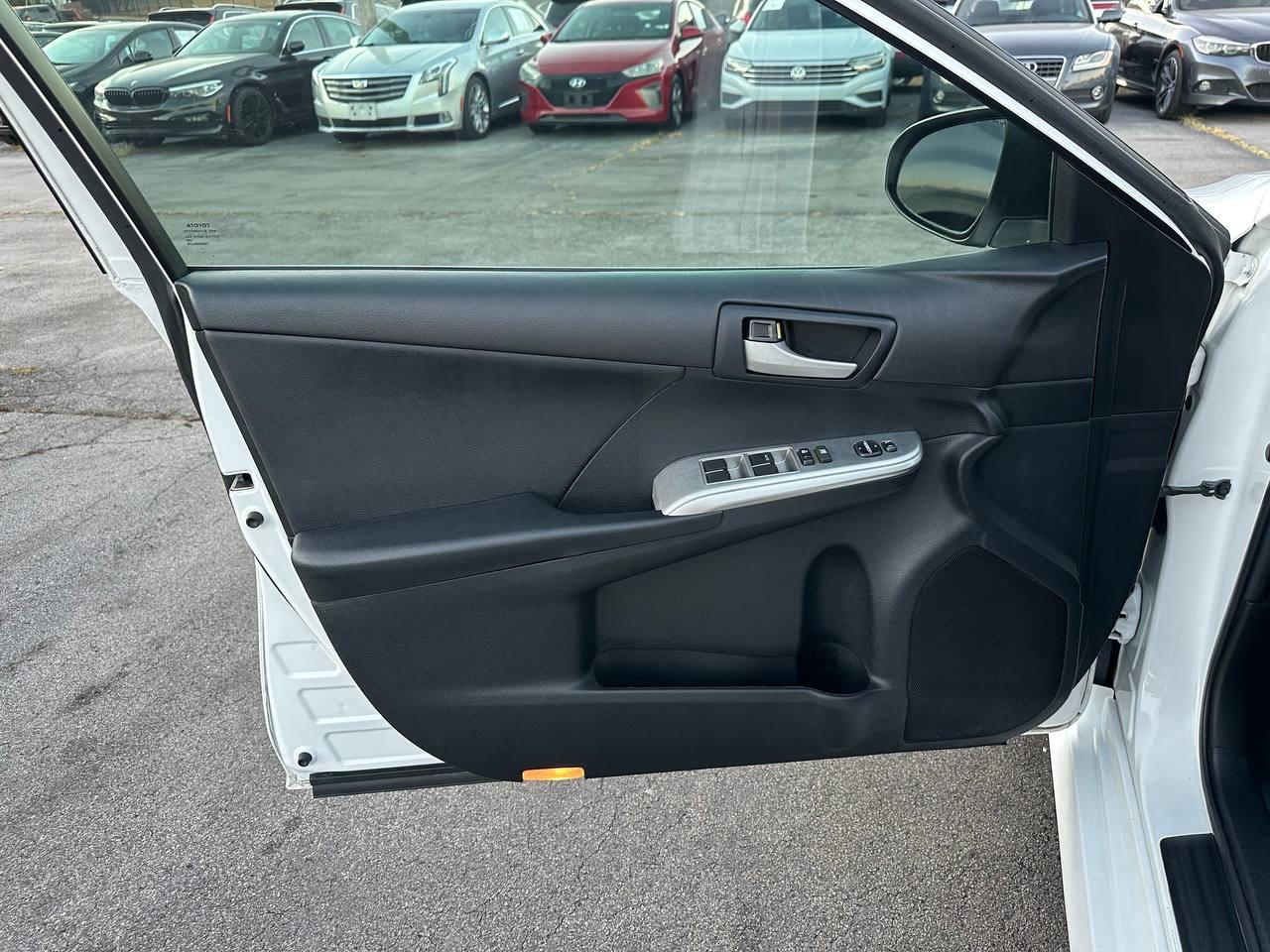 Toyota Camry SE 2012