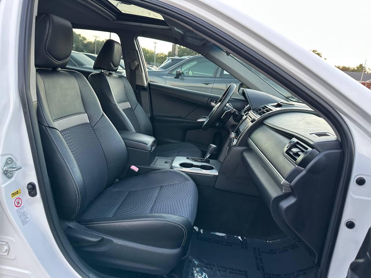 Toyota Camry SE 2012