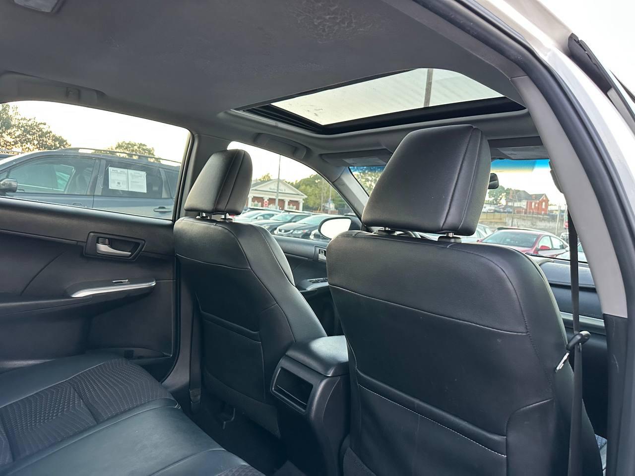 Toyota Camry SE 2012