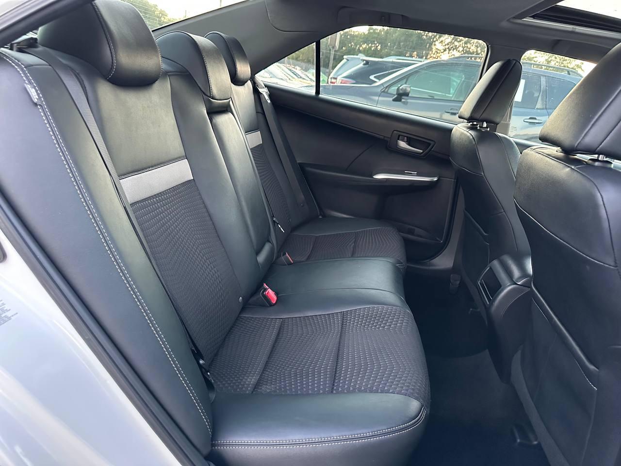 Toyota Camry SE 2012