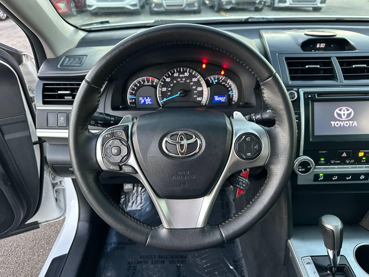 Toyota Camry SE 2012