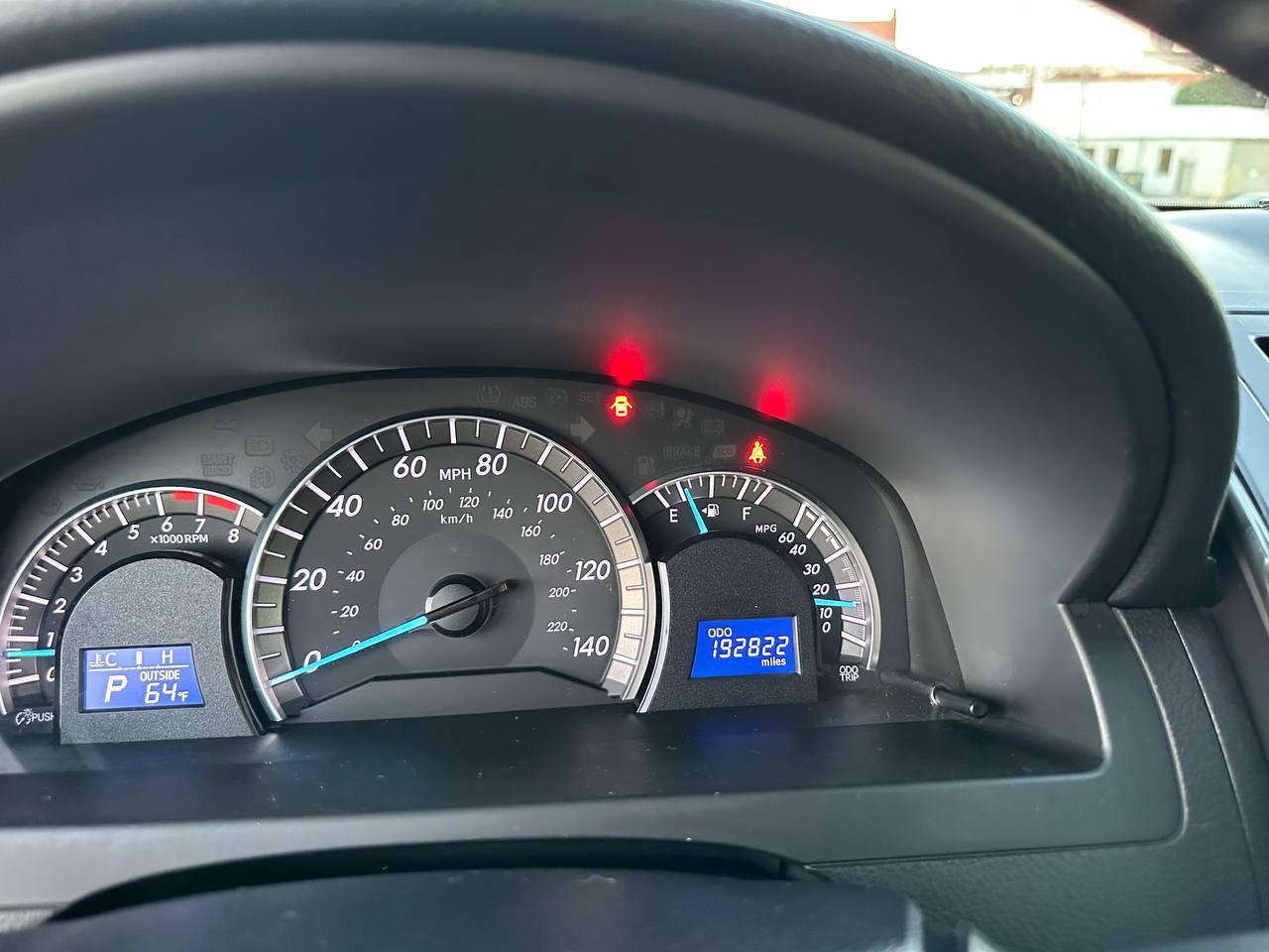 Toyota Camry SE 2012