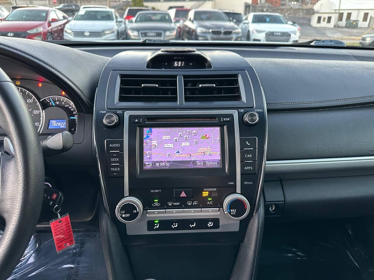 Toyota Camry SE 2012
