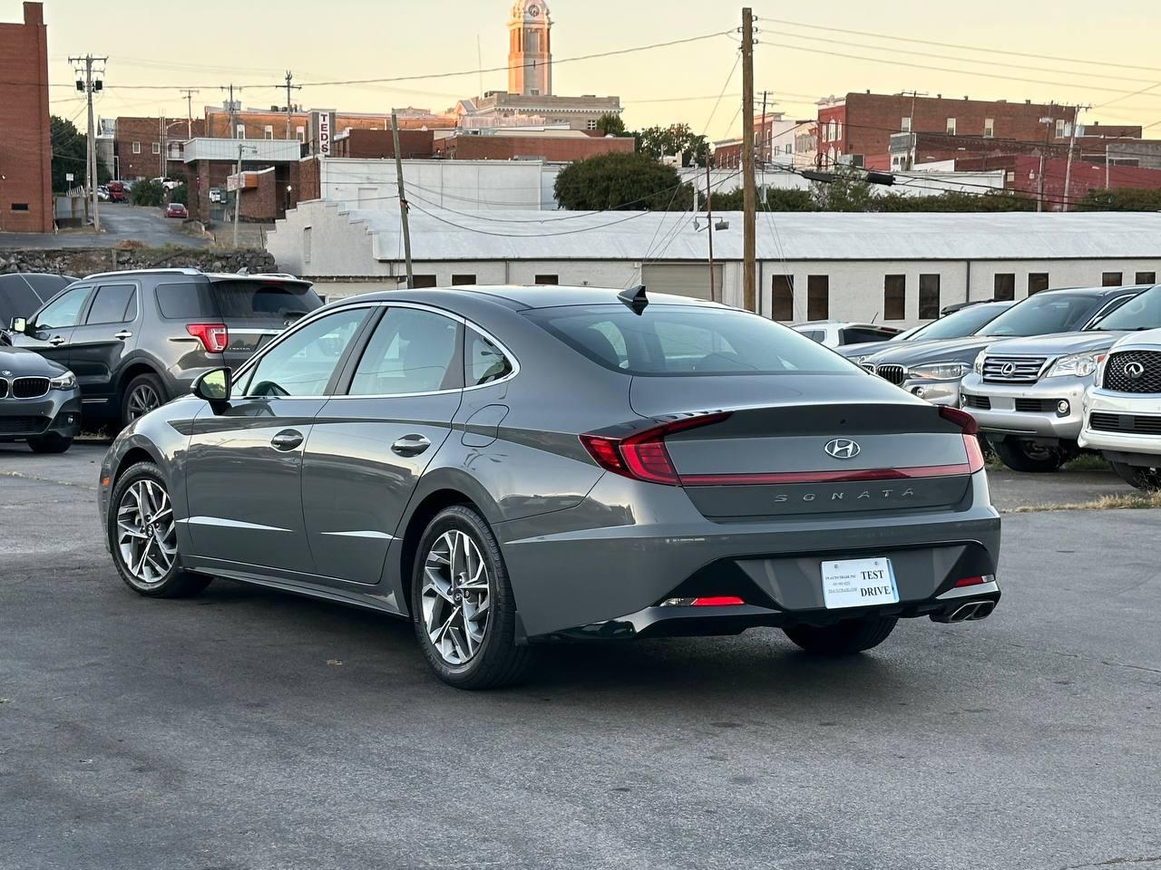 Hyundai Sonata SEL 2021
