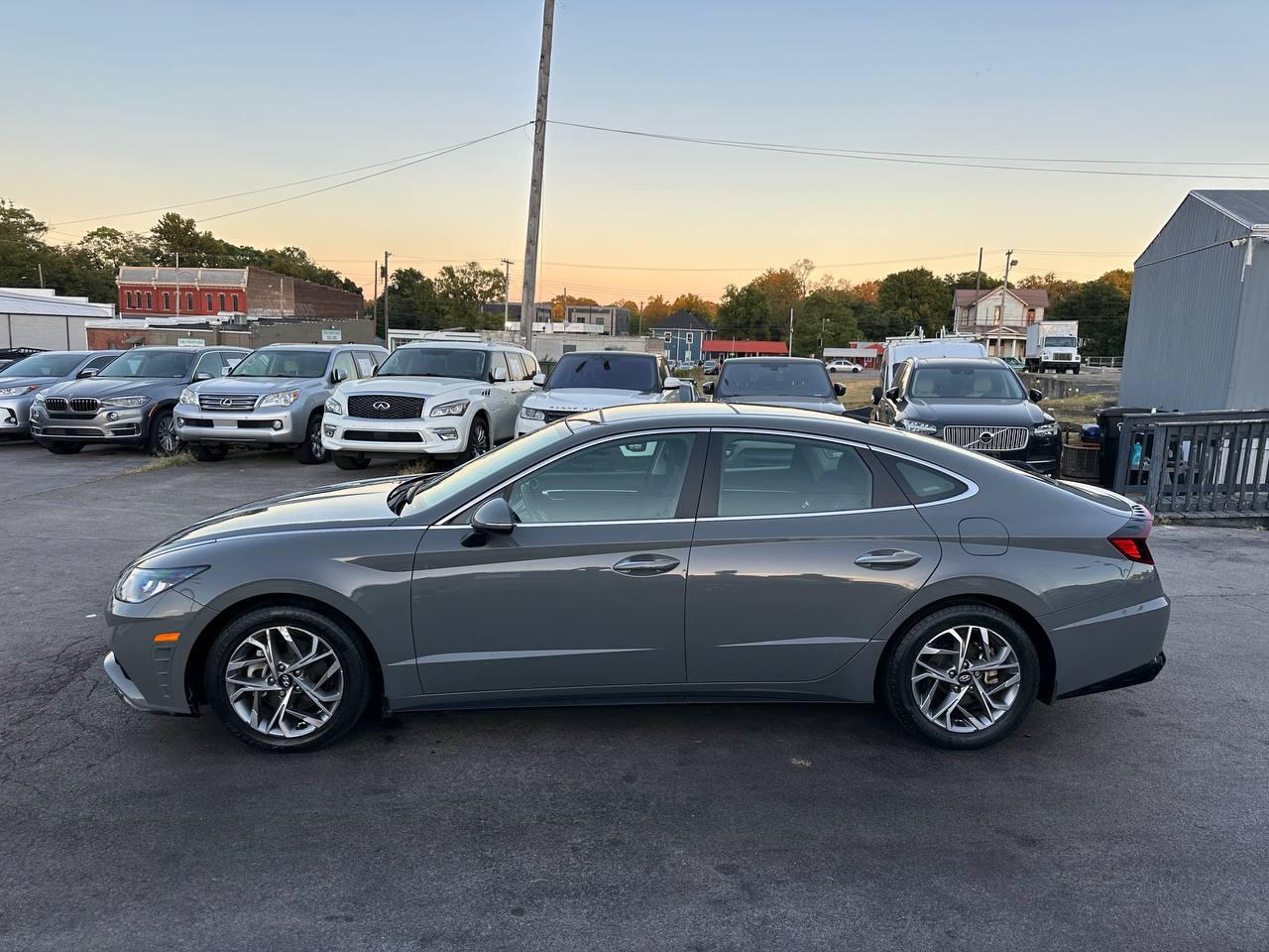 Hyundai Sonata SEL 2021