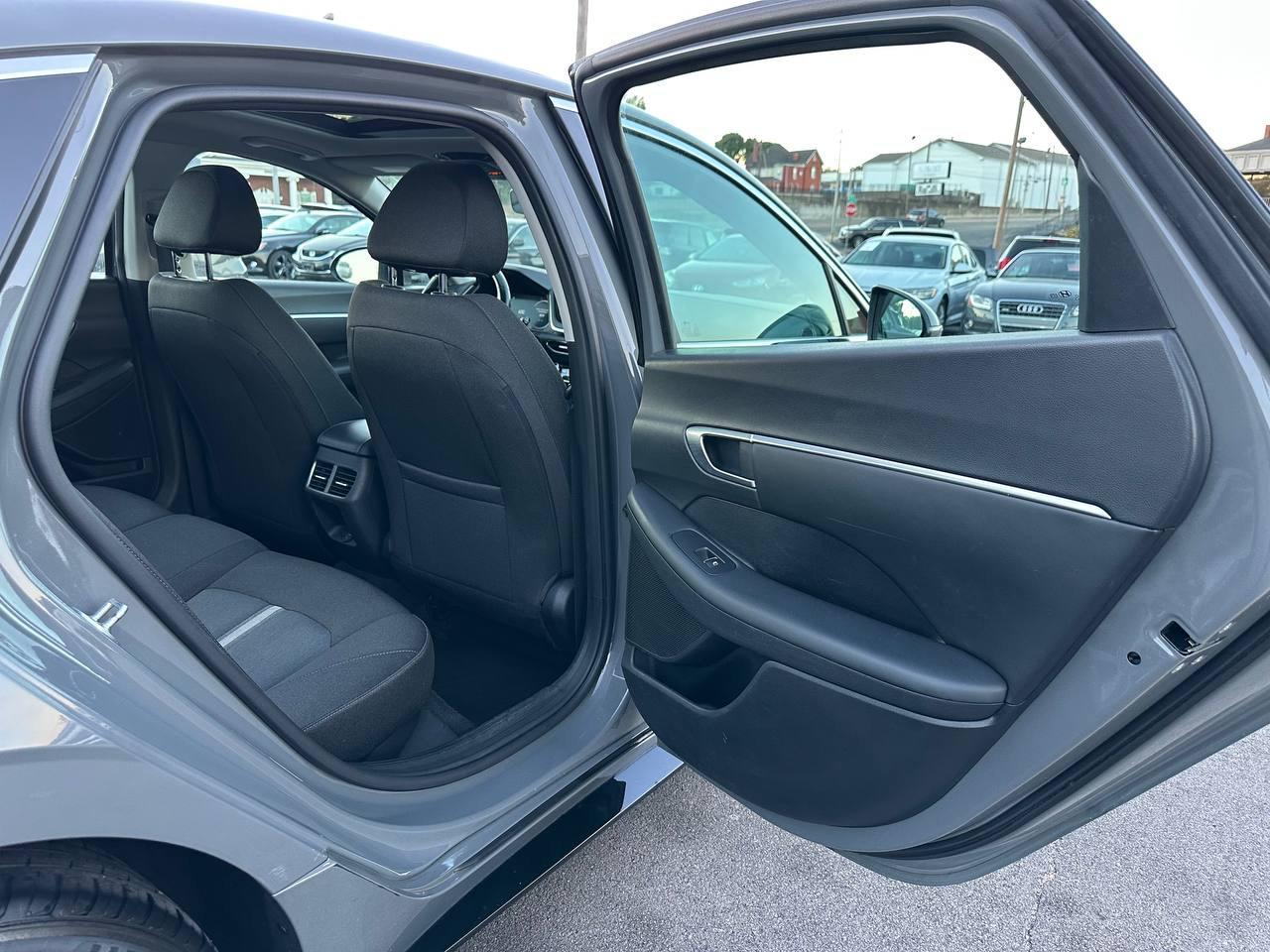 Hyundai Sonata SEL 2021