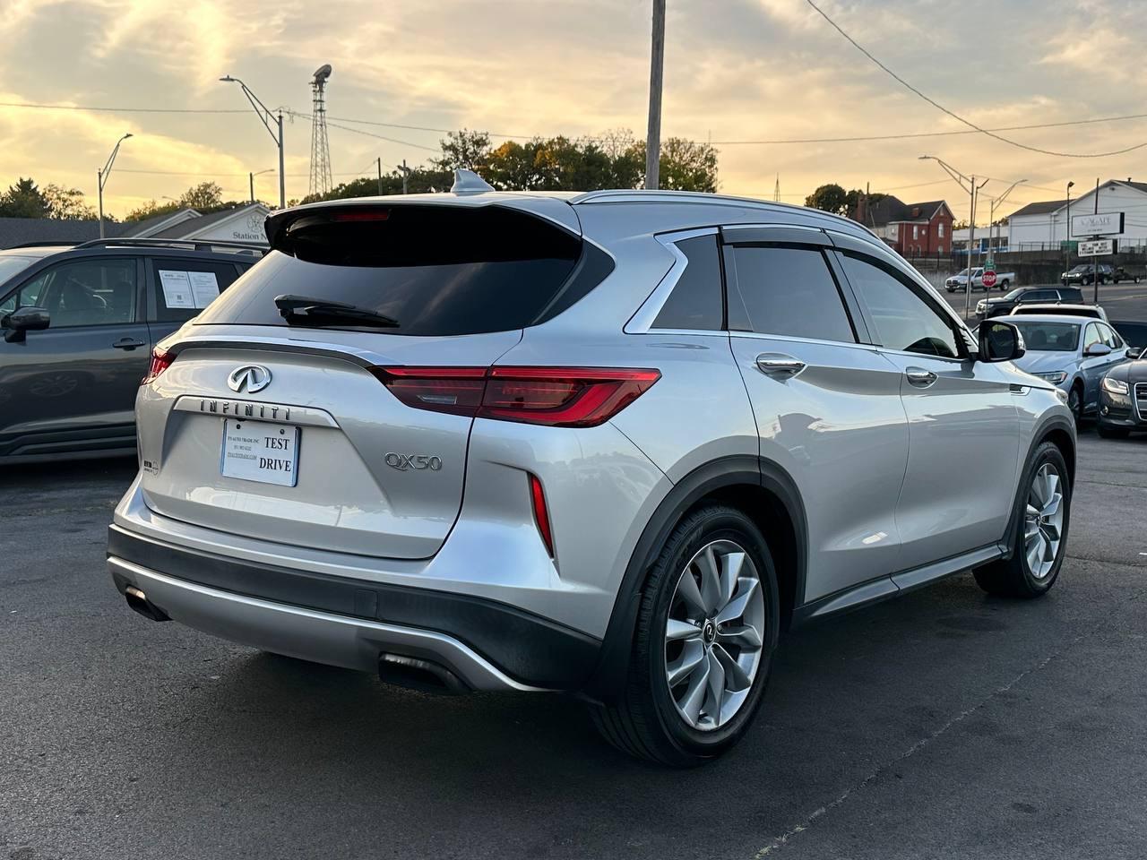 Infiniti QX50 LUXE 2019