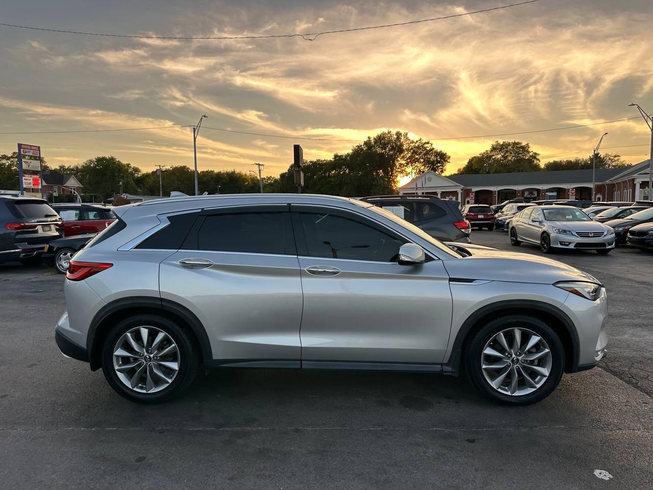Infiniti QX50 LUXE 2019