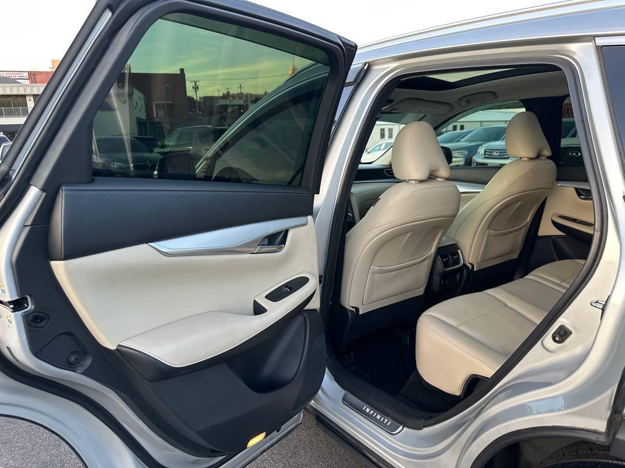 Infiniti QX50 LUXE 2019