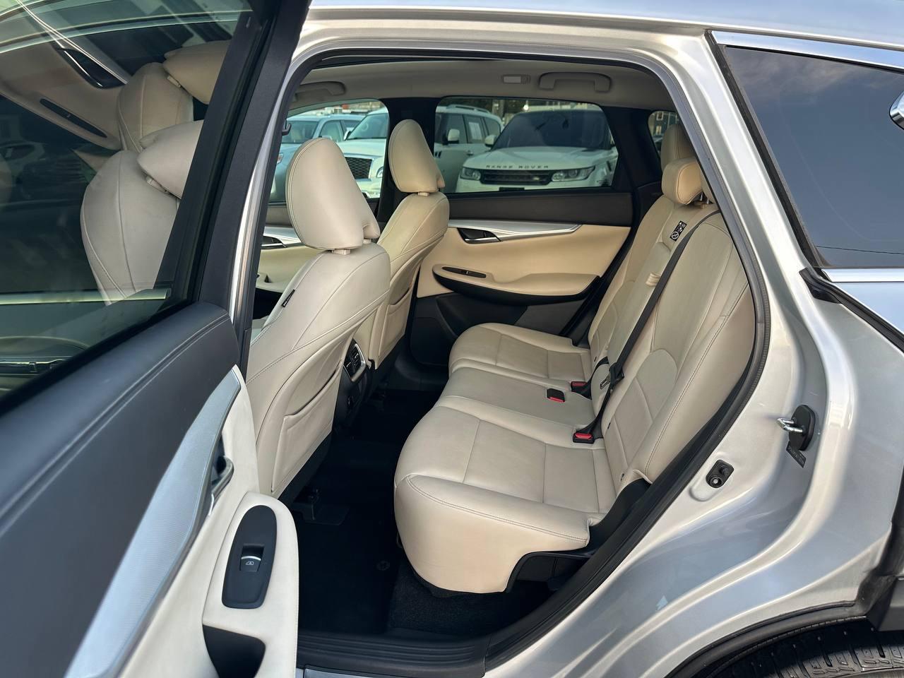 Infiniti QX50 LUXE 2019