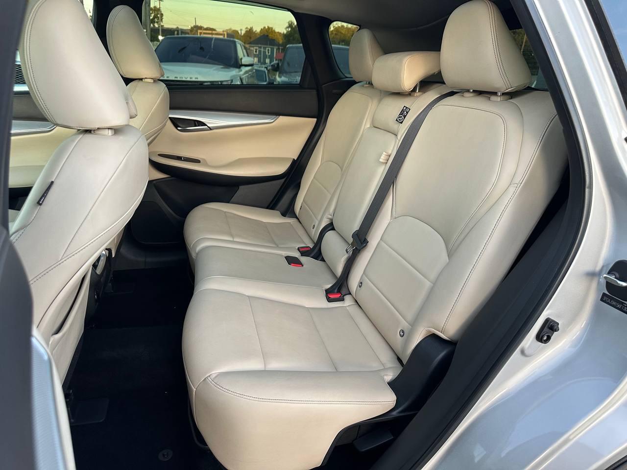 Infiniti QX50 LUXE 2019