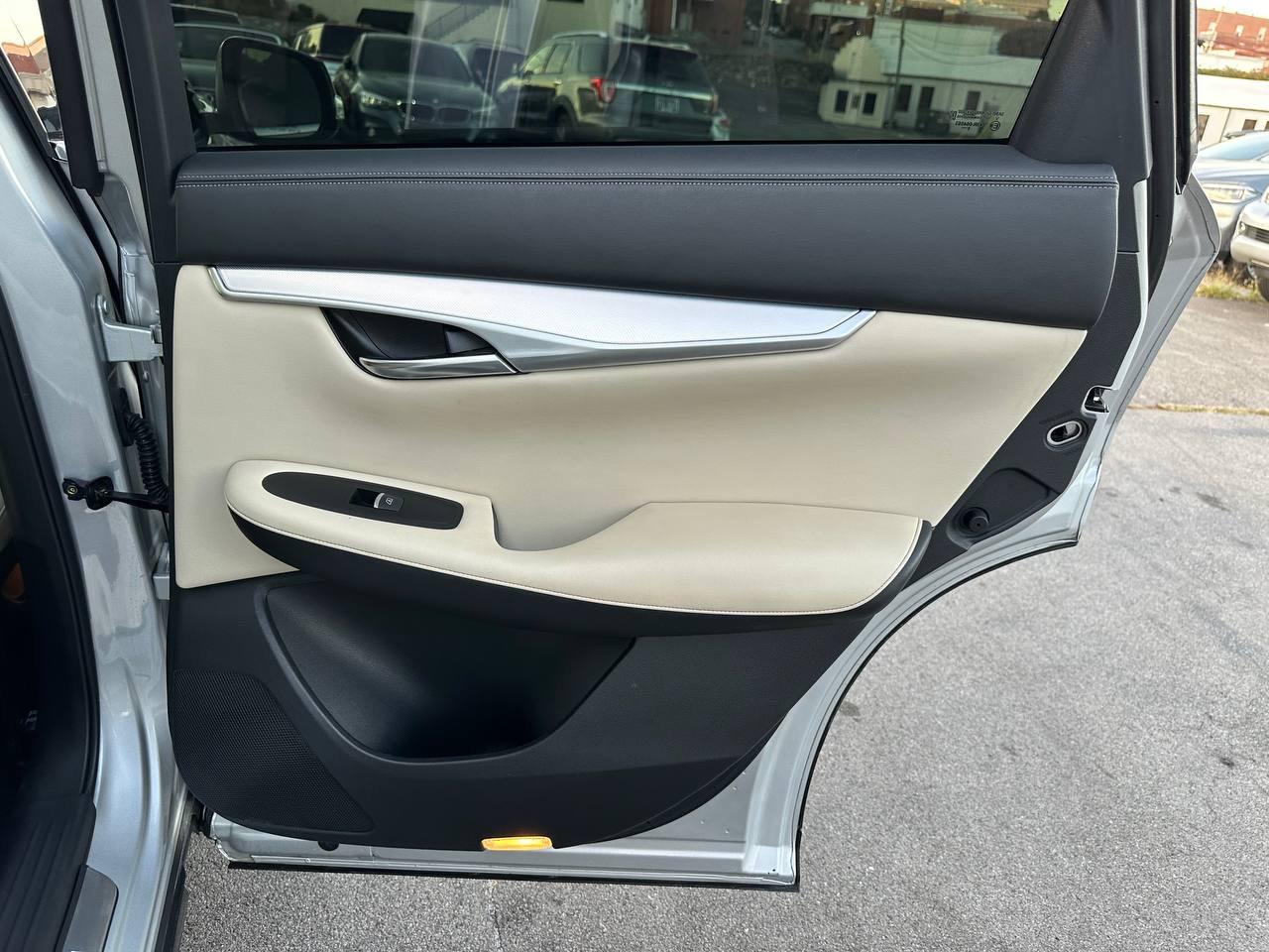 Infiniti QX50 LUXE 2019