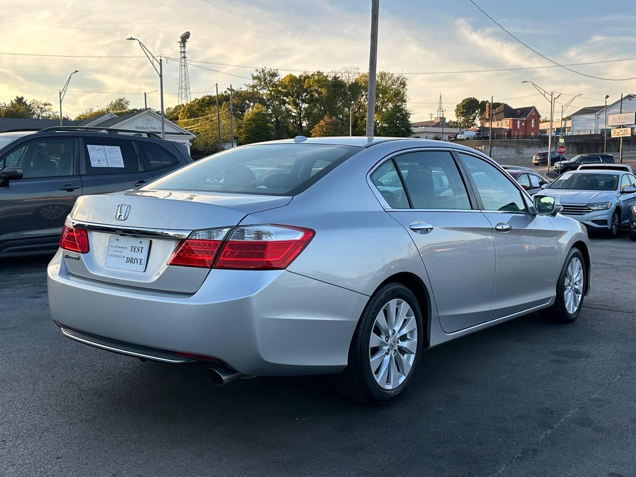 Honda Accord EX-L Sedan CVT 2013