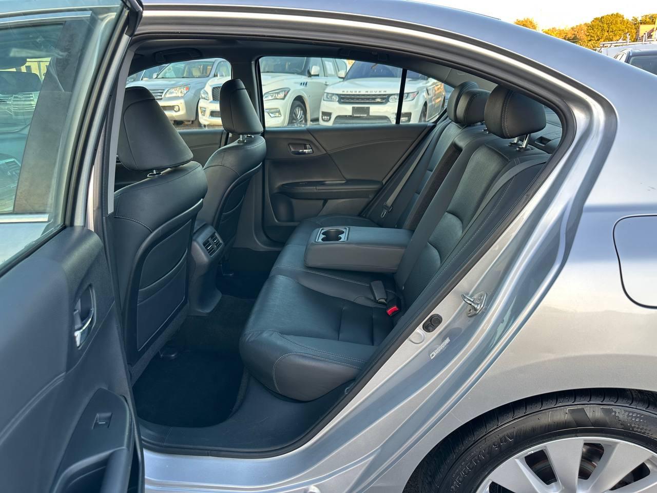 Honda Accord EX-L Sedan CVT 2013