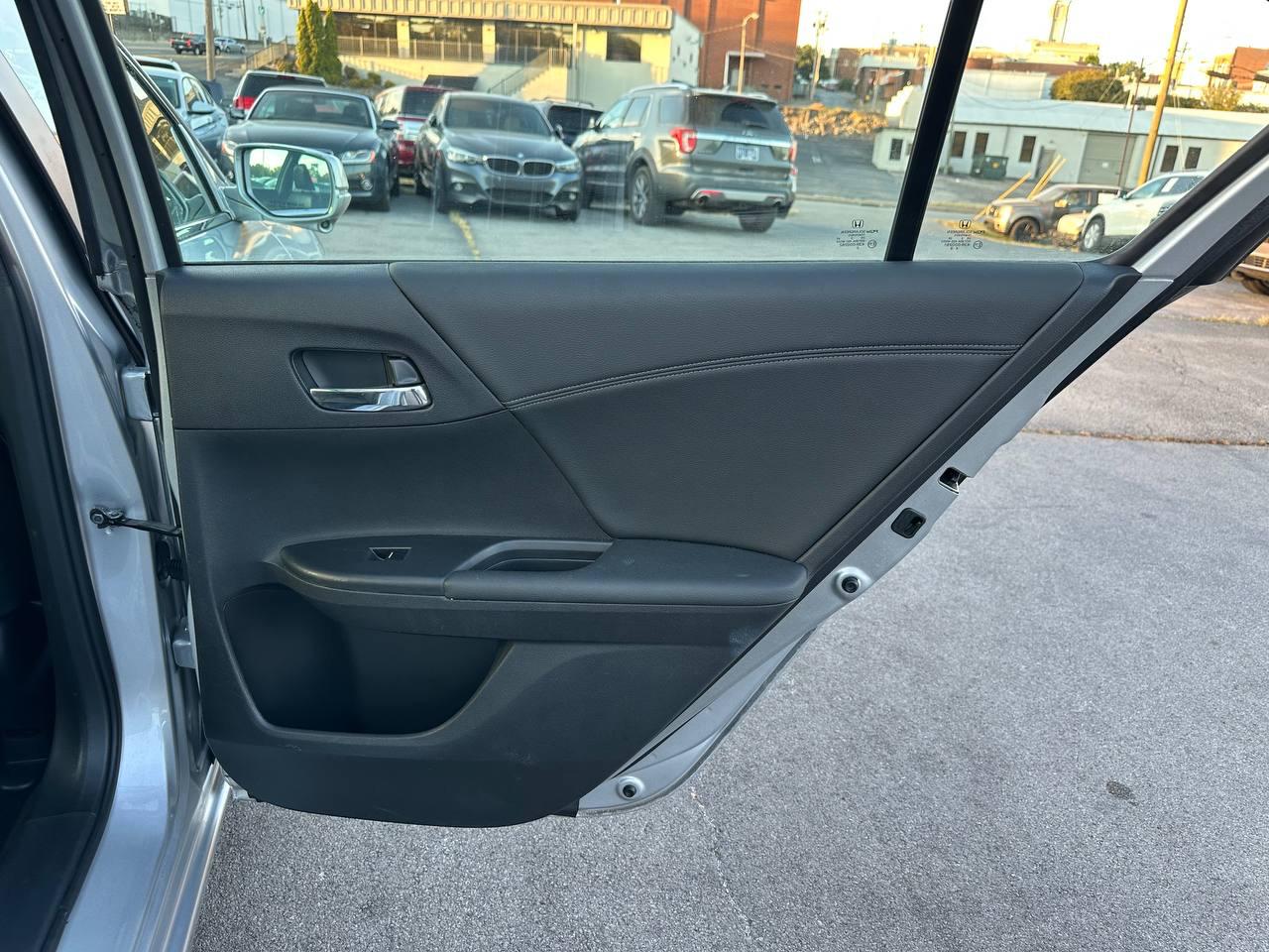 Honda Accord EX-L Sedan CVT 2013