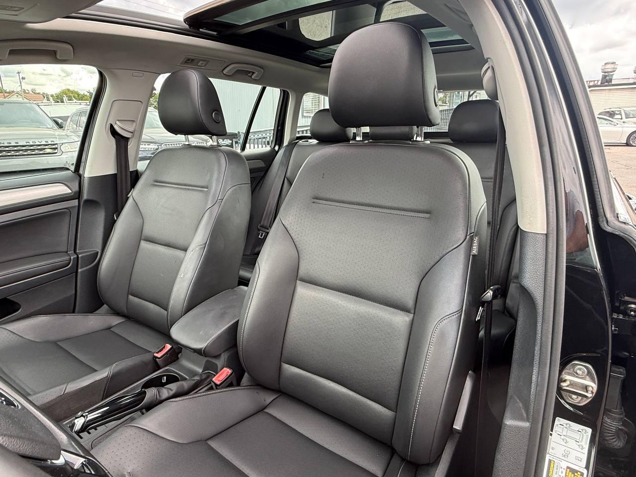 Volkswagen Jetta SportWagen SE 2016