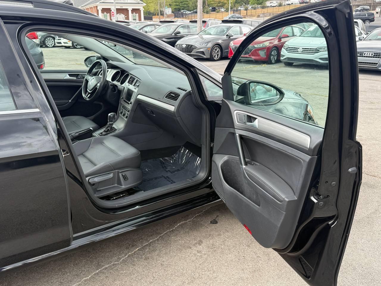 Volkswagen Jetta SportWagen SE 2016