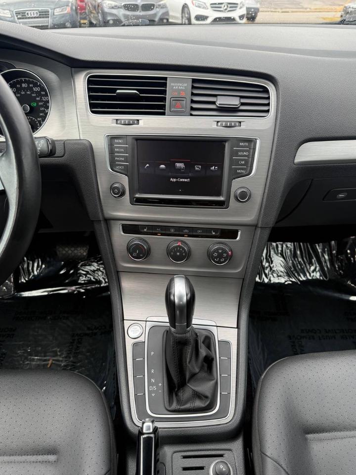 Volkswagen Jetta SportWagen SE 2016