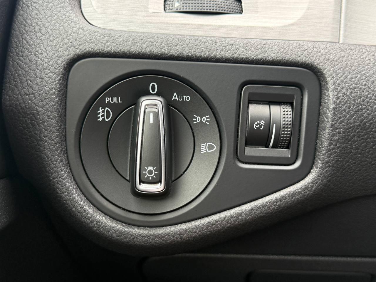 Volkswagen Jetta SportWagen SE 2016