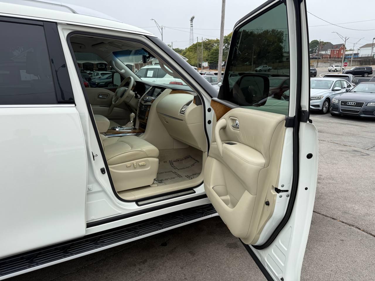 Infiniti QX80 2WD 2014