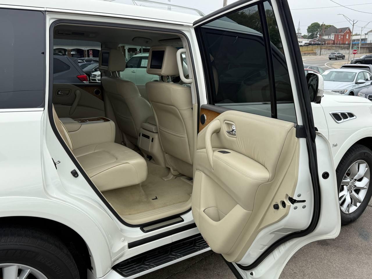 Infiniti QX80 2WD 2014