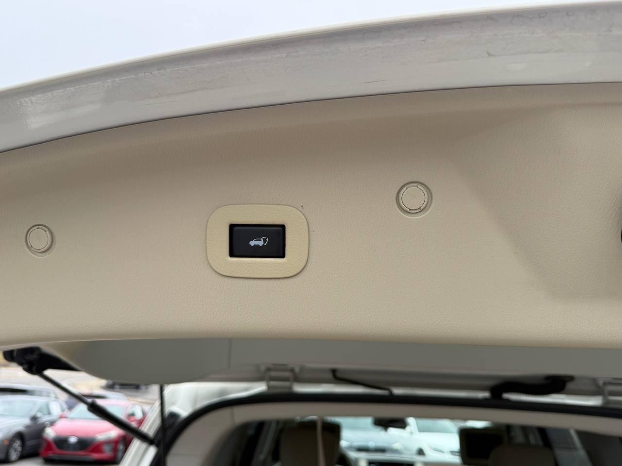 Infiniti QX80 2WD 2014