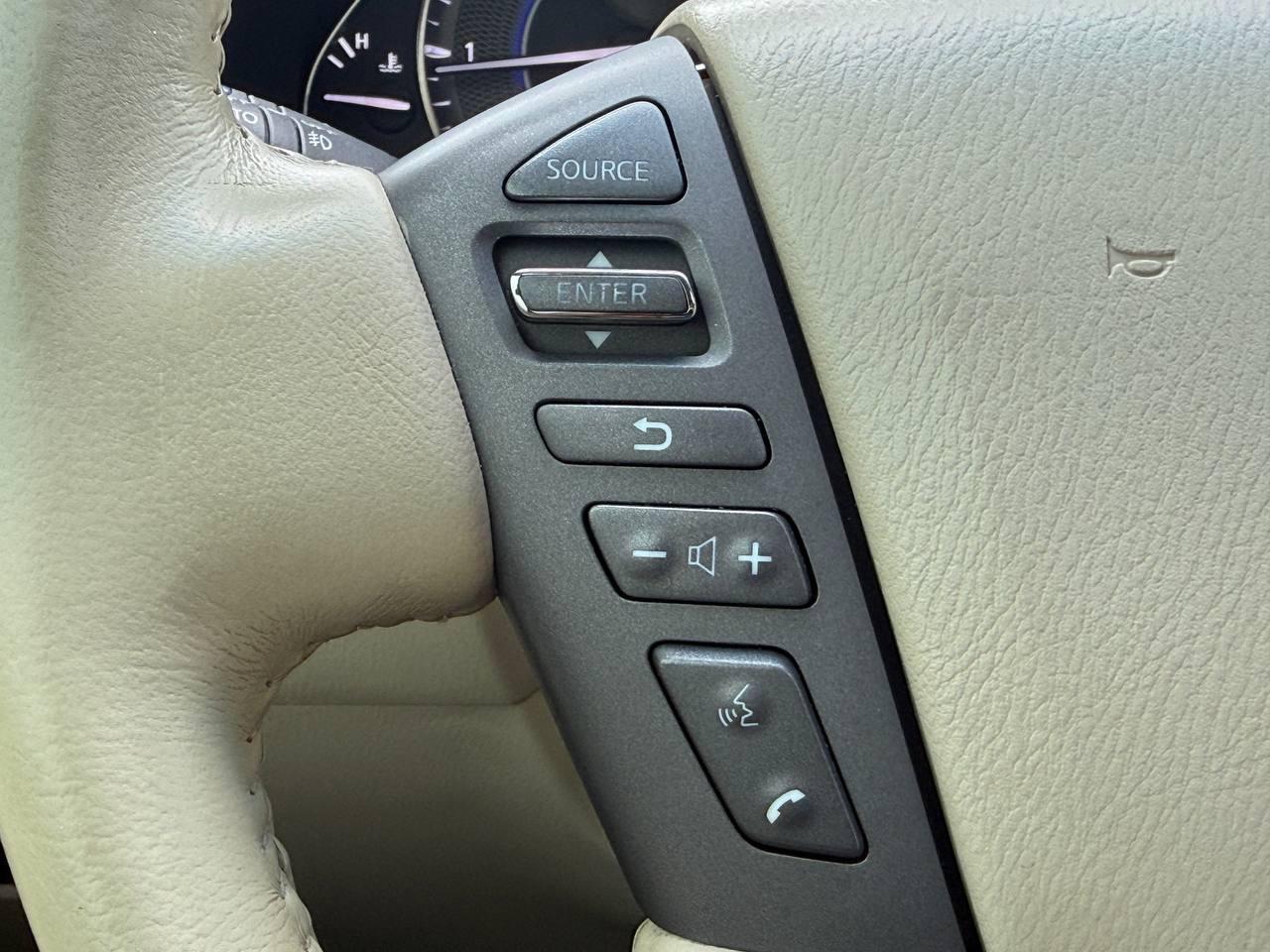 Infiniti QX80 2WD 2014