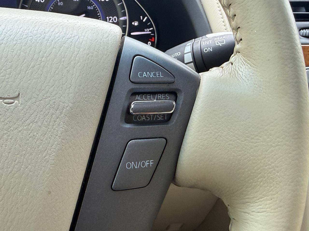 Infiniti QX80 2WD 2014