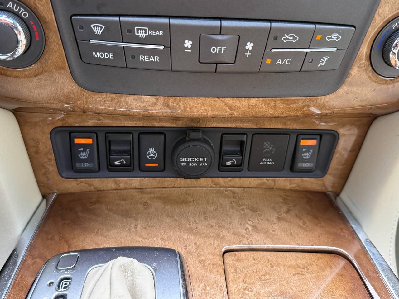 Infiniti QX80 2WD 2014