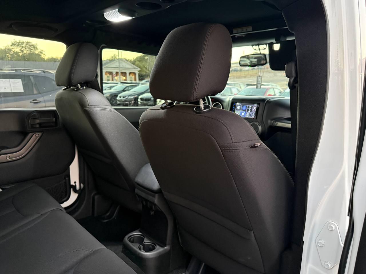 Jeep Wrangler Unlimited Sport 4WD 2014