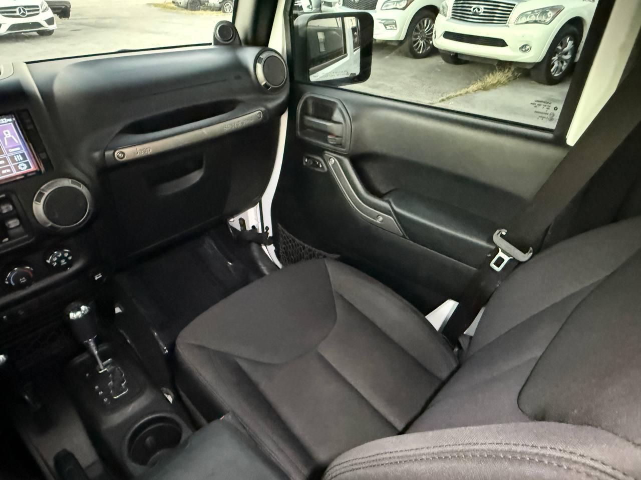 Jeep Wrangler Unlimited Sport 4WD 2014
