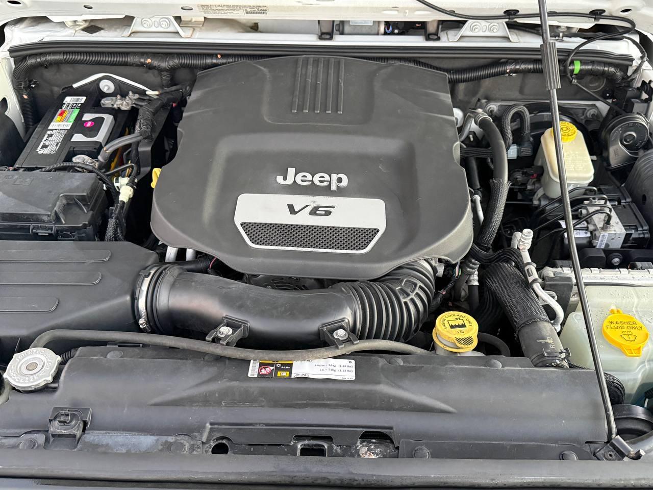 Jeep Wrangler Unlimited Sport 4WD 2014
