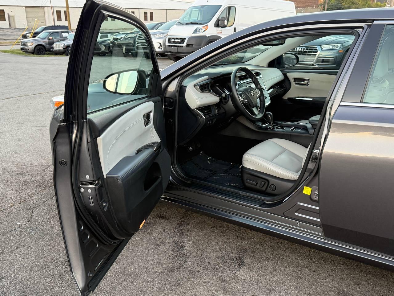 Toyota Avalon Hybrid XLE Premium 2014