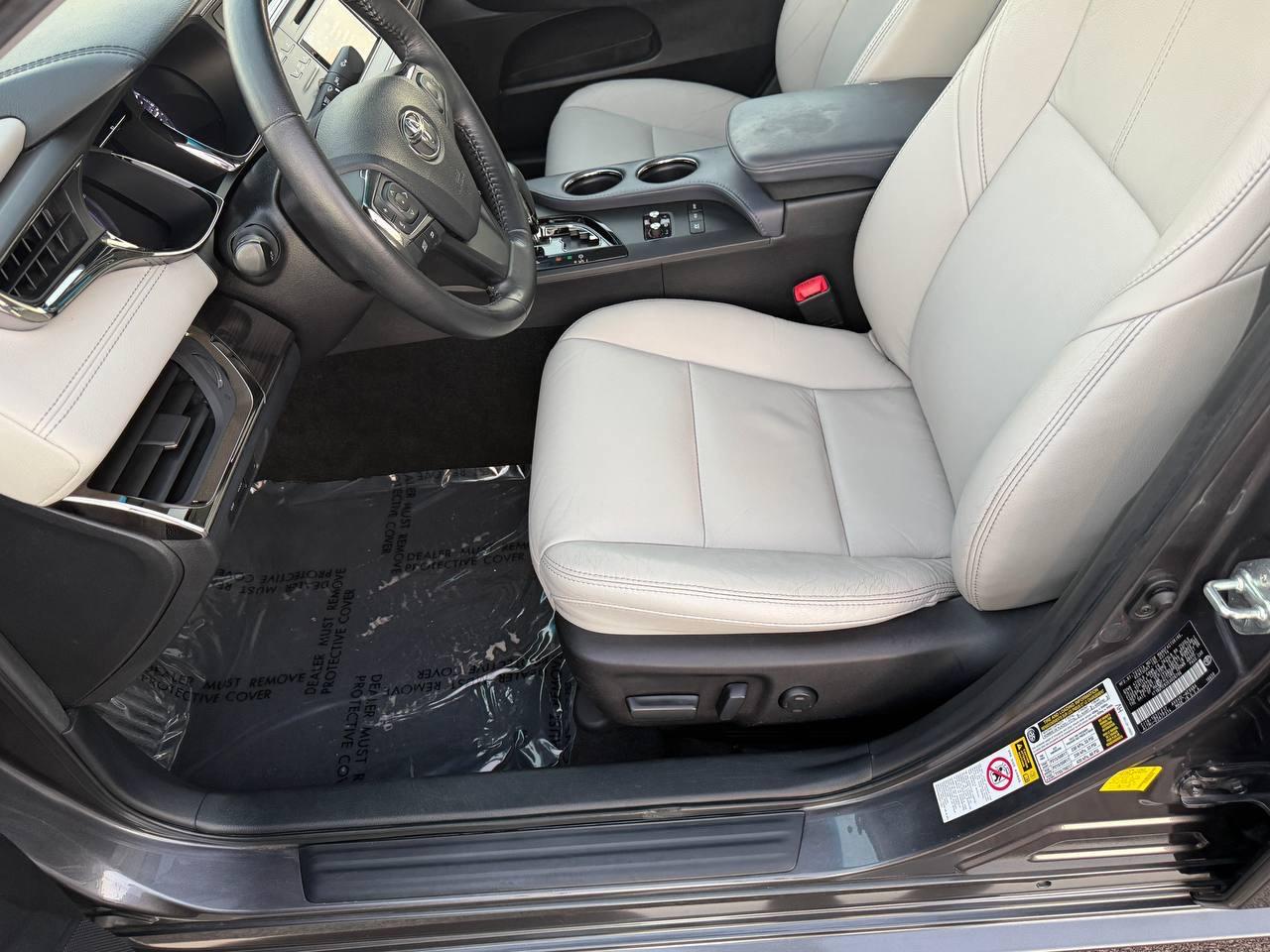 Toyota Avalon Hybrid XLE Premium 2014