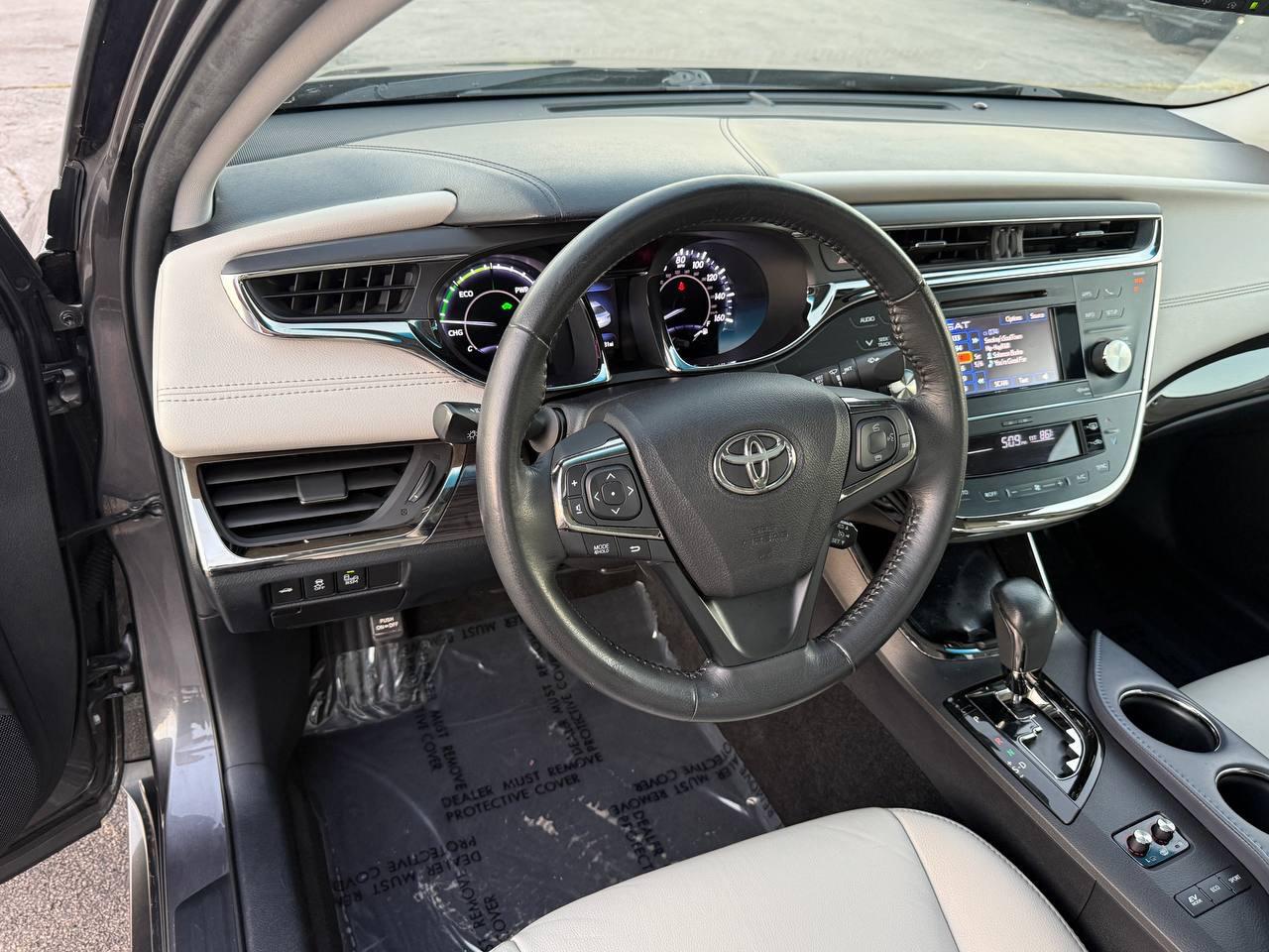 Toyota Avalon Hybrid XLE Premium 2014