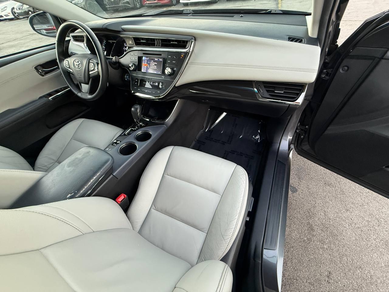 Toyota Avalon Hybrid XLE Premium 2014