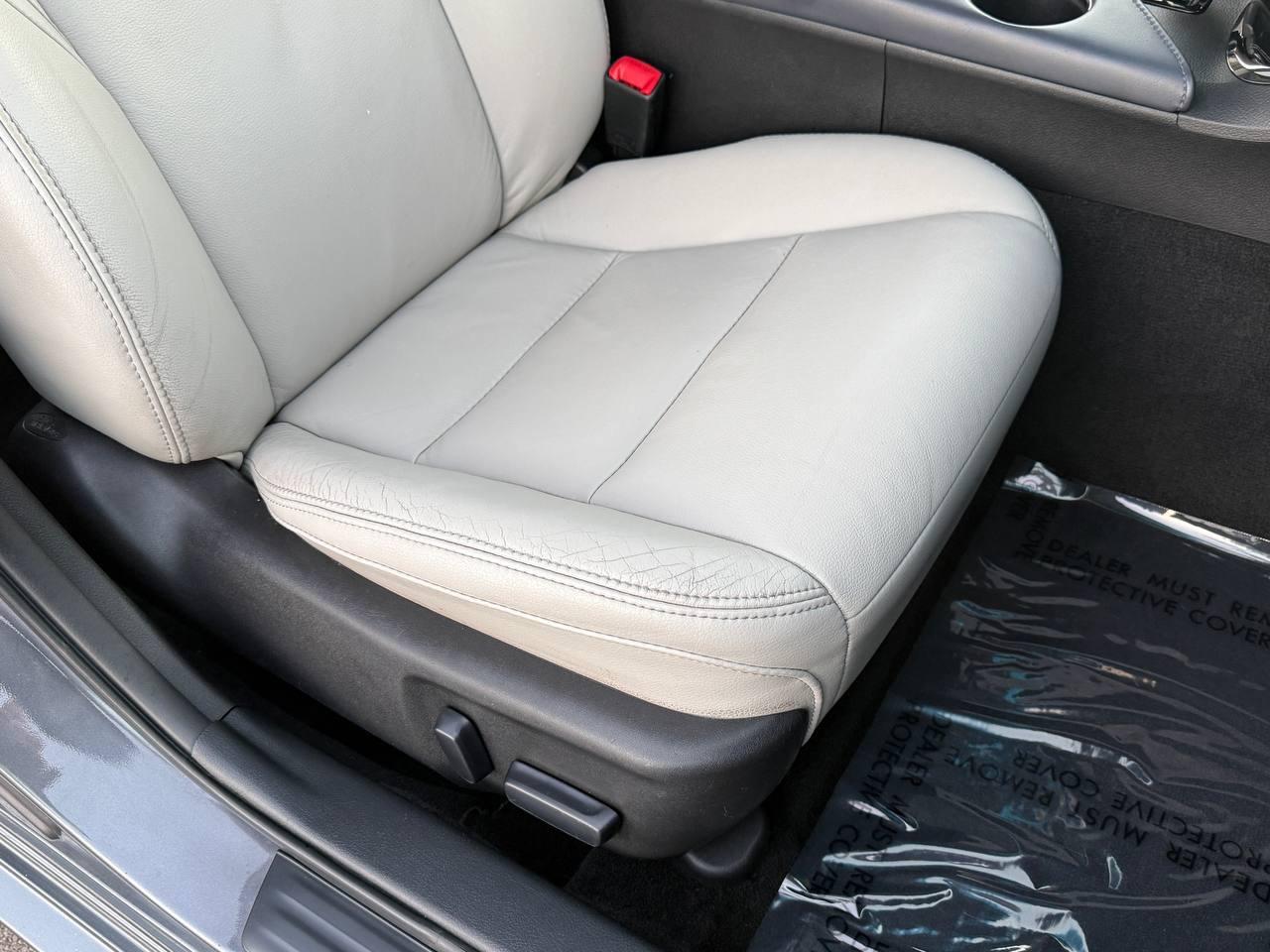 Toyota Avalon Hybrid XLE Premium 2014
