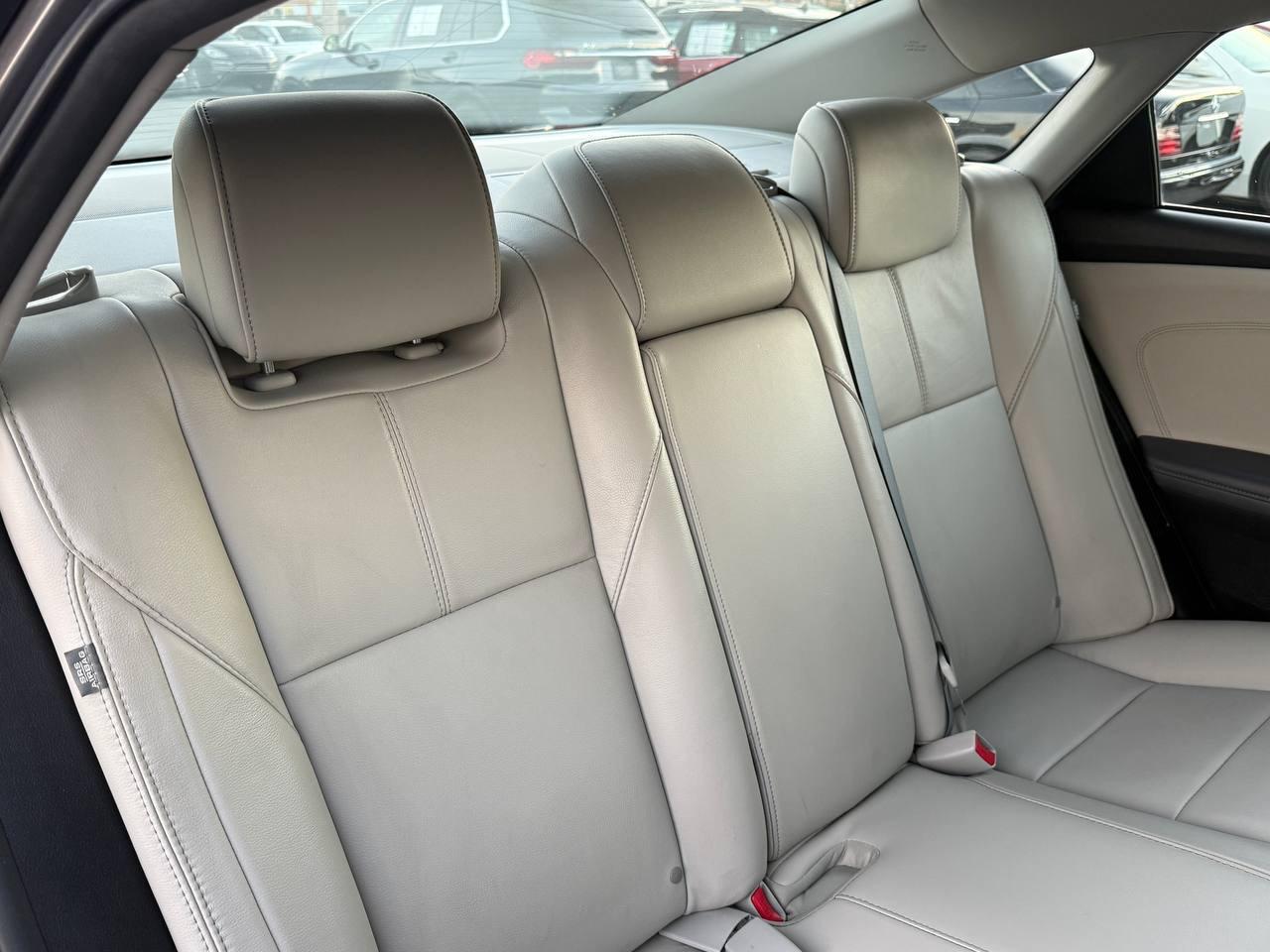 Toyota Avalon Hybrid XLE Premium 2014